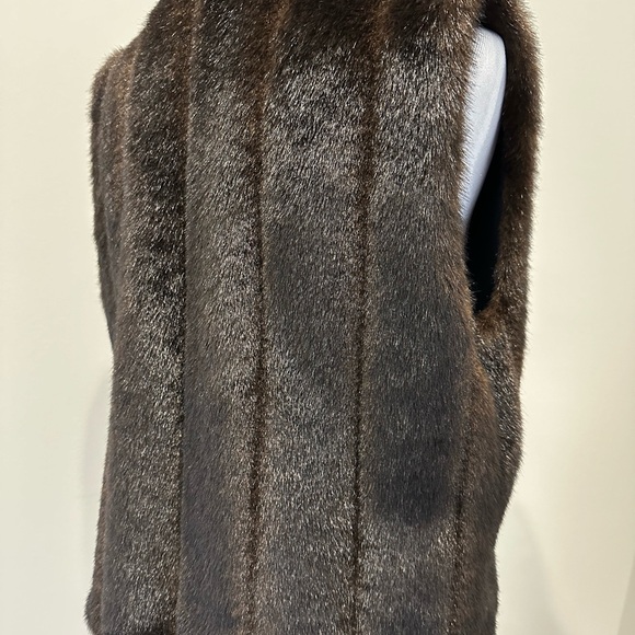 Faux Fur, Rich Brown Zip Front Vest - Picture 2 of 5